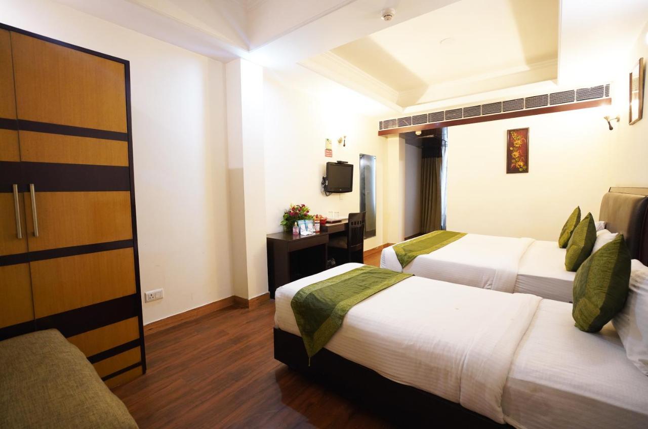 Airport Hotel Grand By Fantasia New Delhi Buitenkant foto