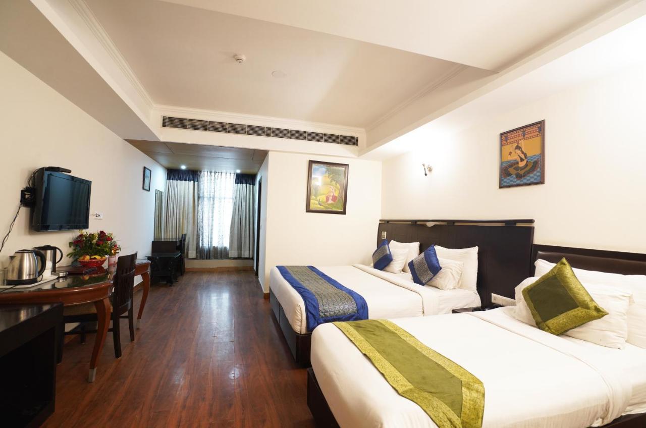 Airport Hotel Grand By Fantasia New Delhi Buitenkant foto