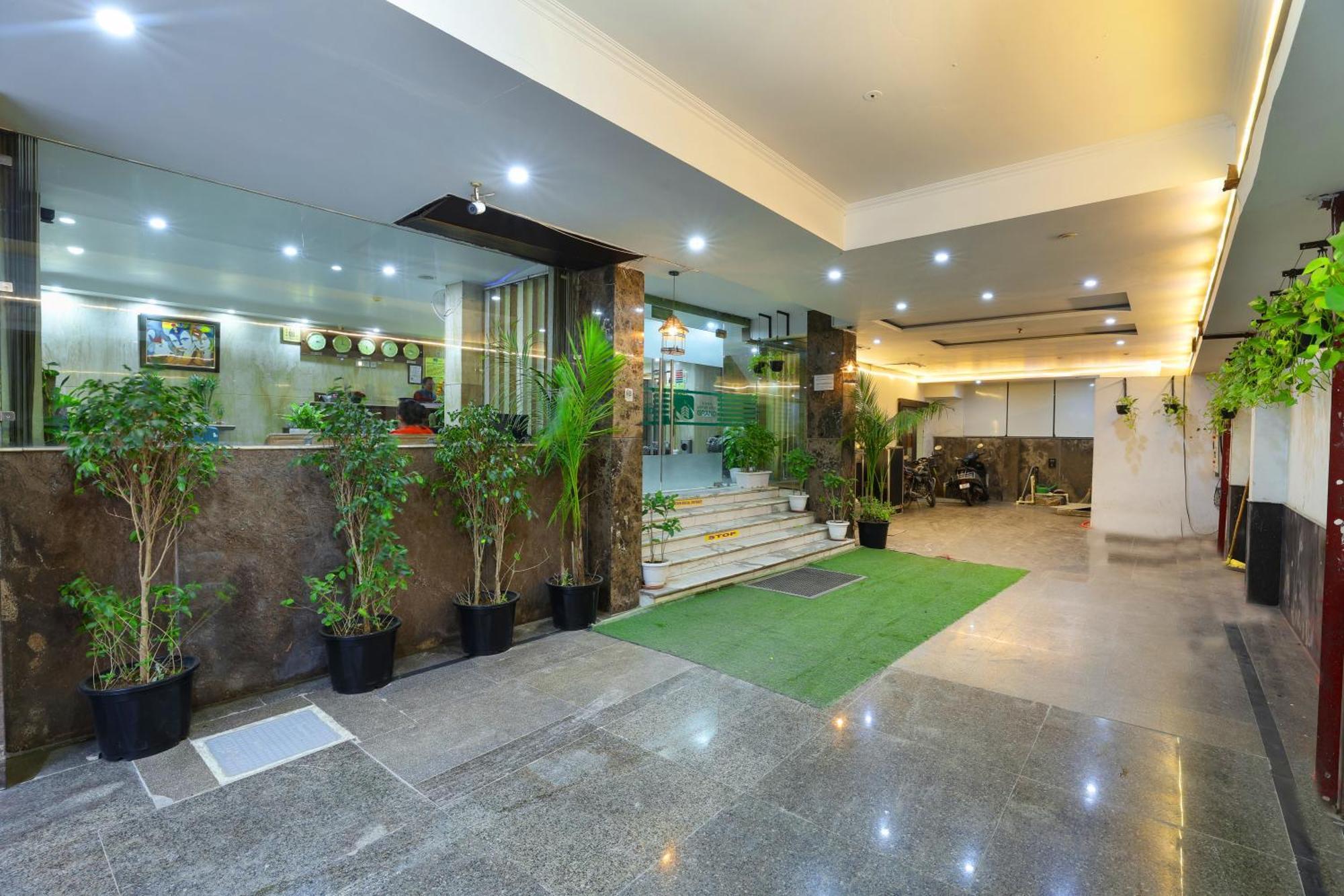 Airport Hotel Grand By Fantasia New Delhi Buitenkant foto