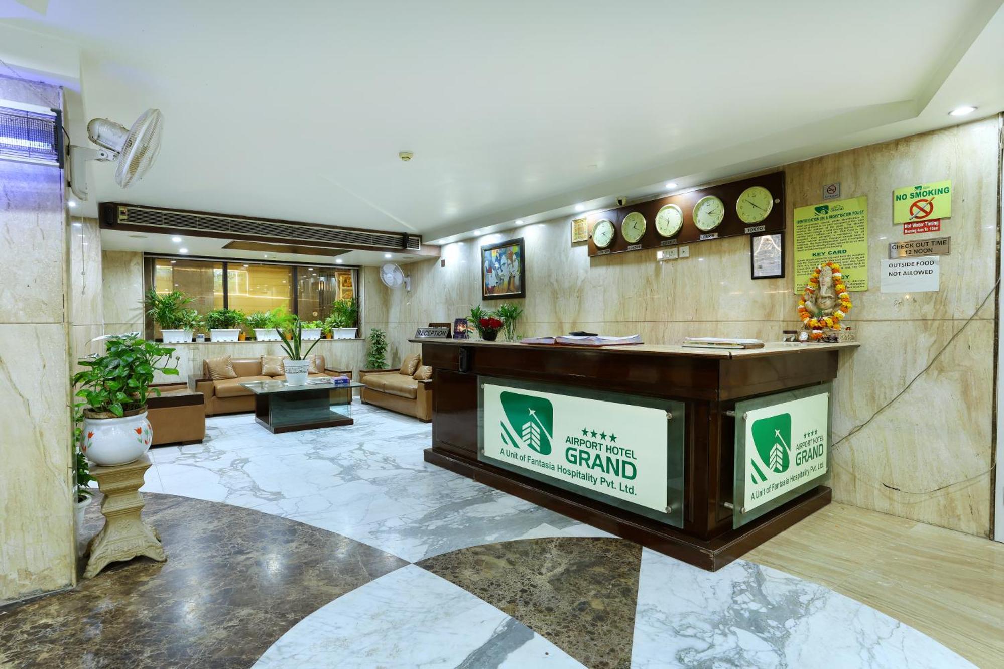 Airport Hotel Grand By Fantasia New Delhi Buitenkant foto