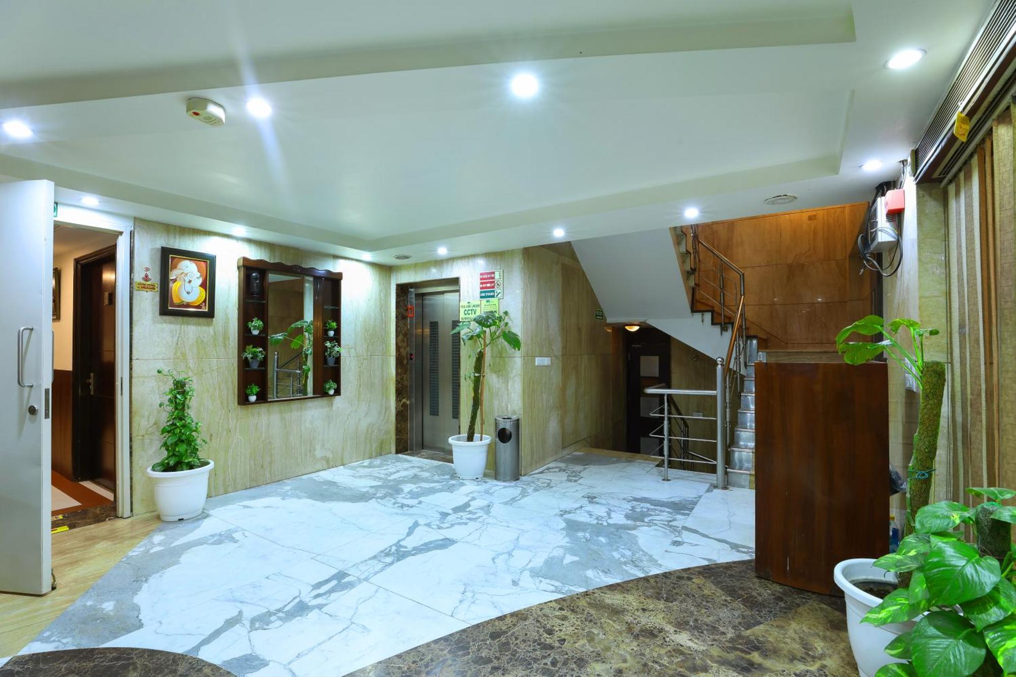 Airport Hotel Grand By Fantasia New Delhi Buitenkant foto