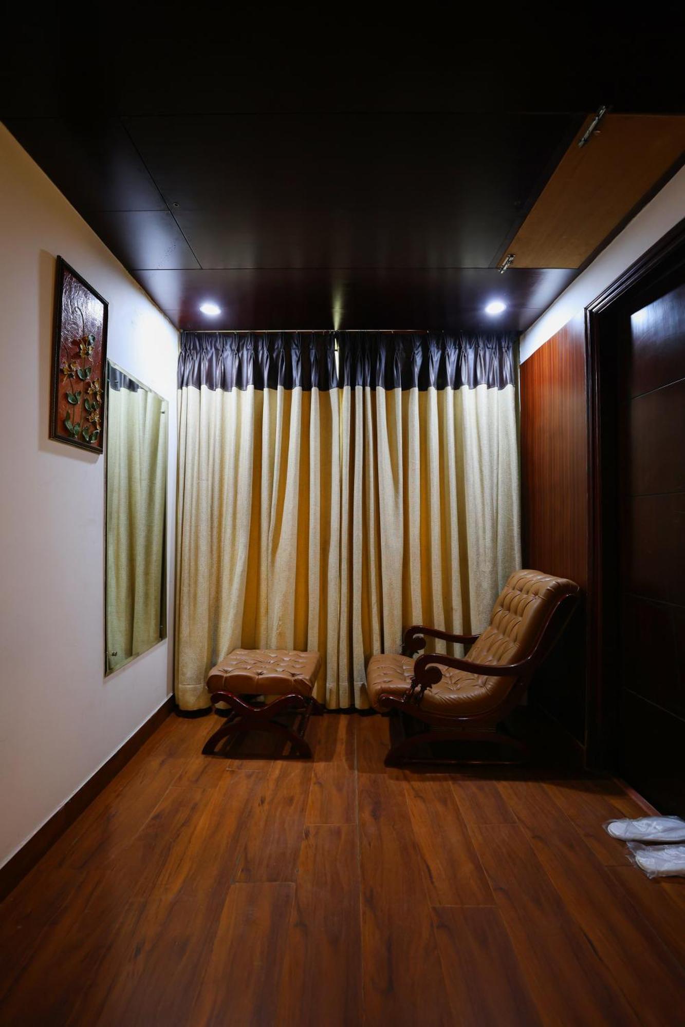 Airport Hotel Grand By Fantasia New Delhi Buitenkant foto