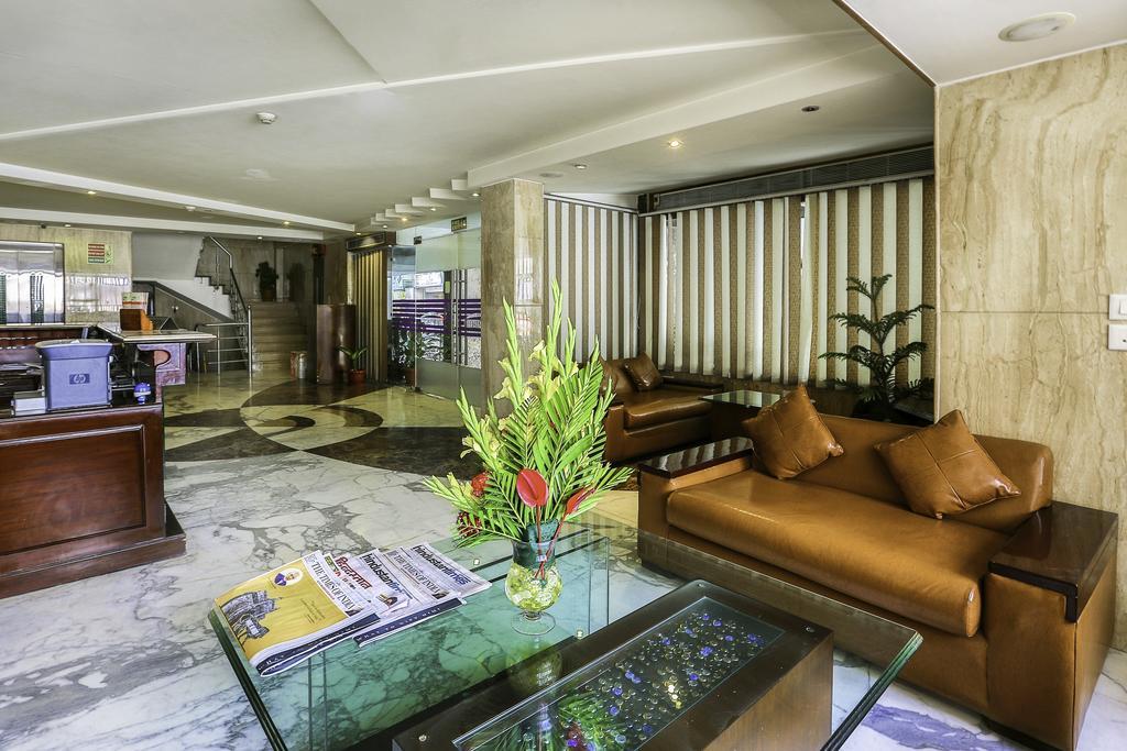 Airport Hotel Grand By Fantasia New Delhi Buitenkant foto